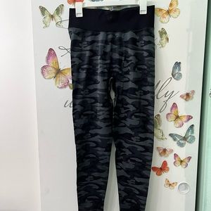 Pink camouflage yoga pants